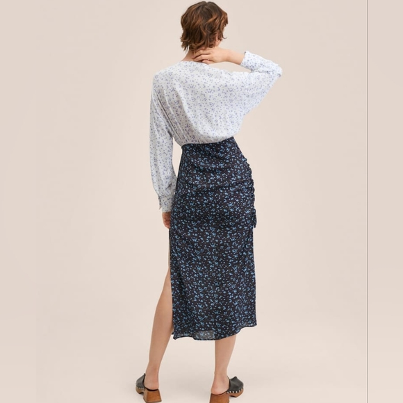 🔥Last 3🔥MANGO Printed midi dress - Picture 3 of 3